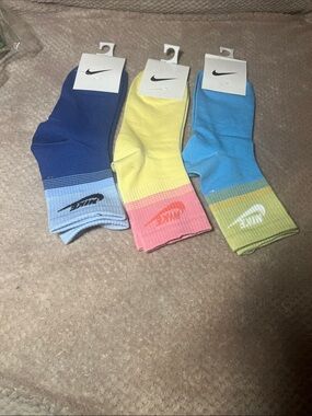 Nike Gradient Ankle Socks - Blue, Yellow, Teal (3-Pack)